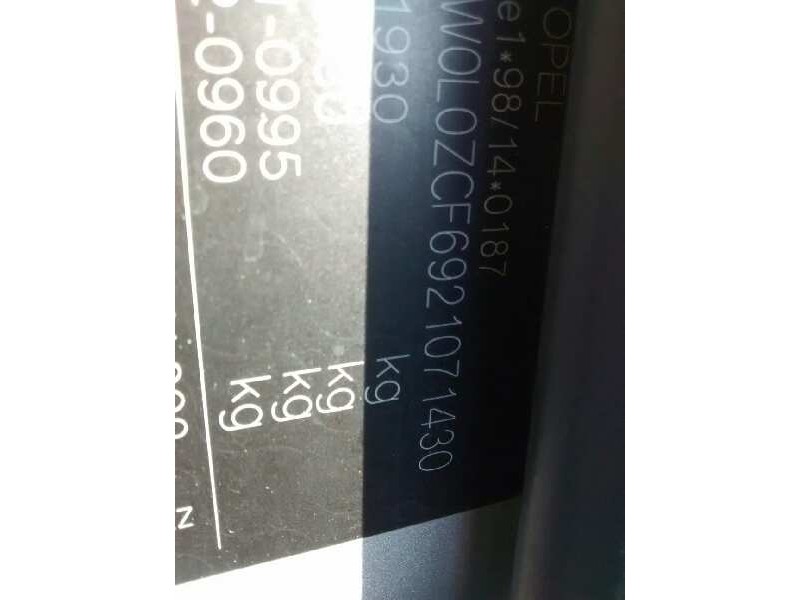 opel vectra c berlina del año 2002