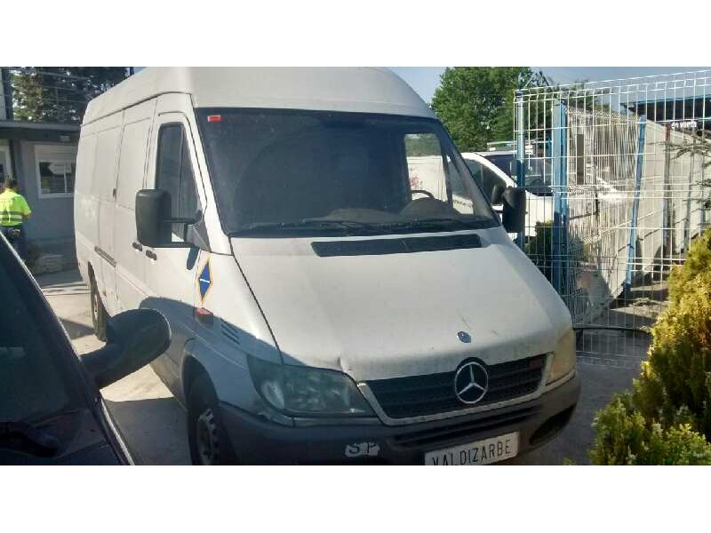 mercedes-benz sprinter 02.00  caja cerrada, techo elevado del año 2005