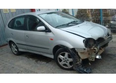 nissan almera tino (v10m) del año 2000