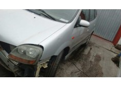 nissan almera tino (v10m) del año 2000 2