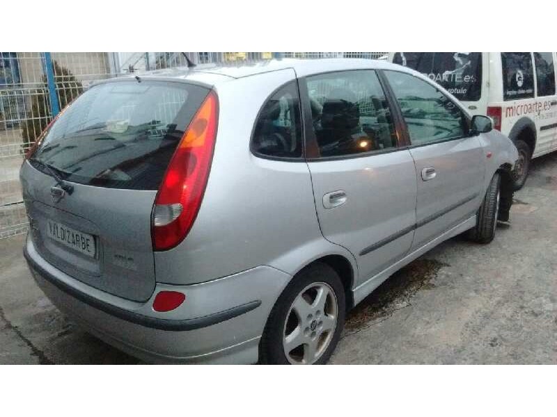 nissan almera tino (v10m) del año 2000