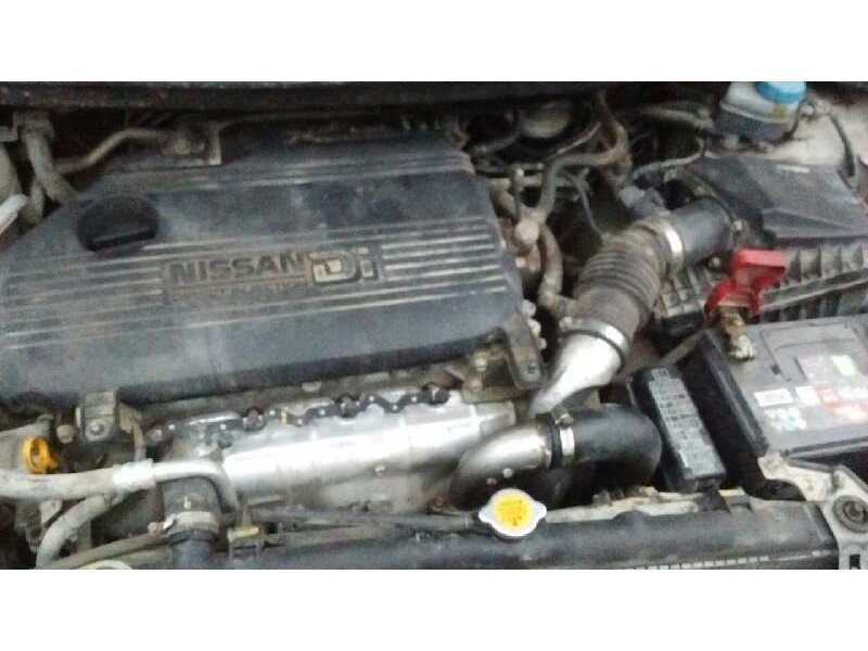 nissan almera tino (v10m) del año 2000