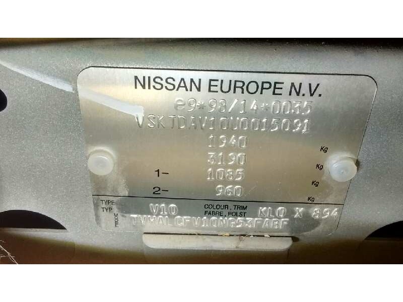 nissan almera tino (v10m) del año 2000