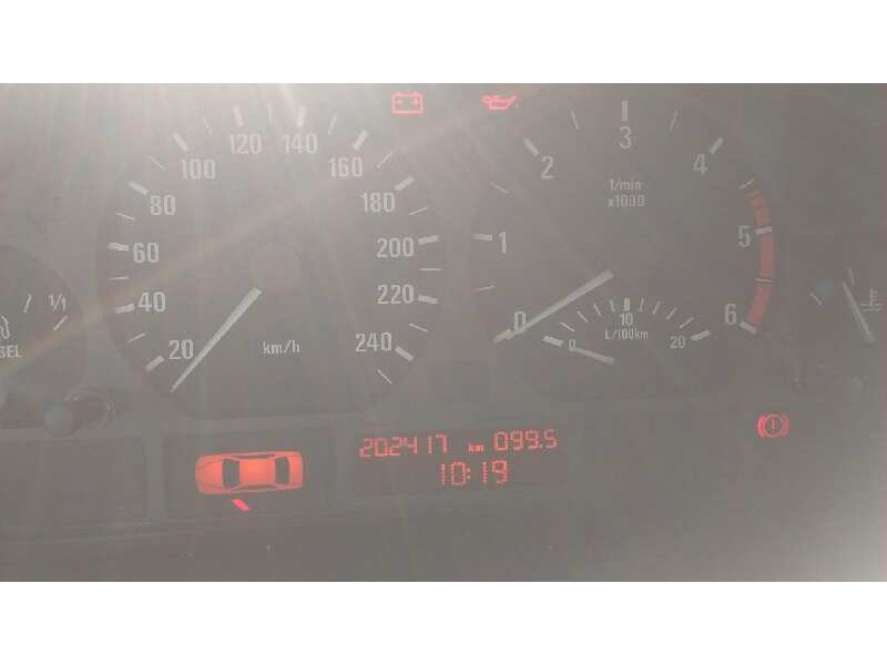 bmw serie 3 berlina (e46) del año 2001