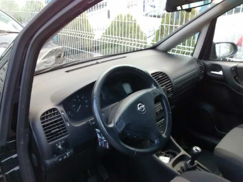 opel zafira a del año 2005