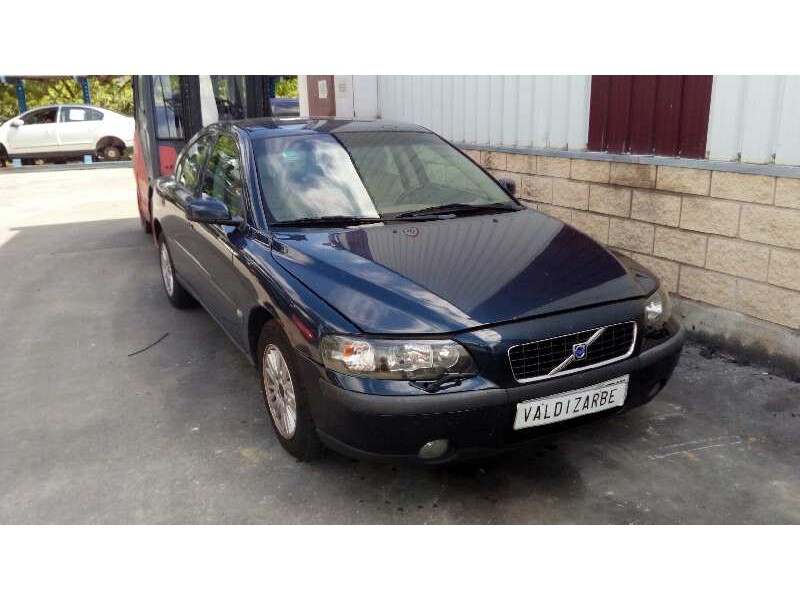 volvo s60 berlina del año 2004