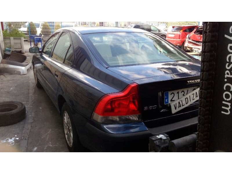 volvo s60 berlina del año 2004