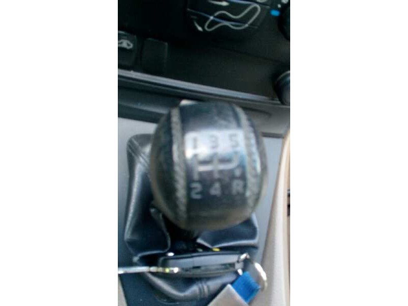 volvo s60 berlina del año 2004