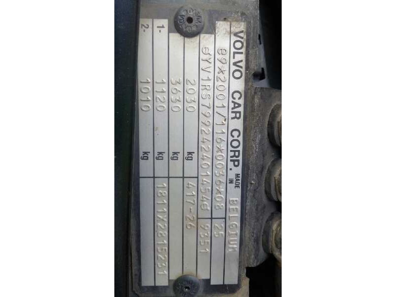 volvo s60 berlina del año 2004