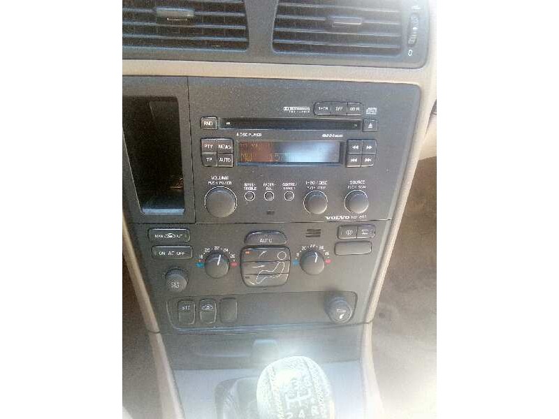 volvo s60 berlina del año 2004