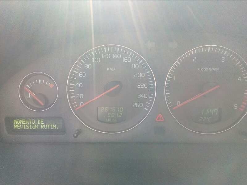 volvo s60 berlina del año 2004