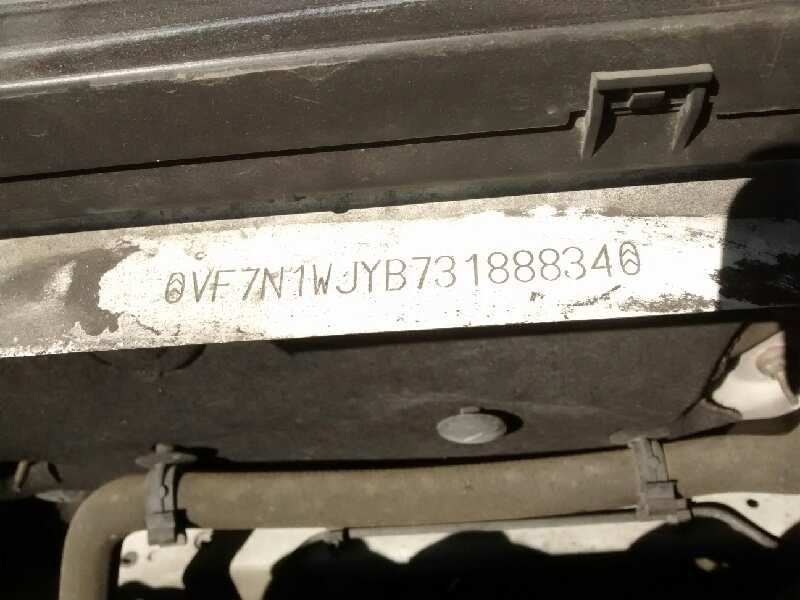 citroën xsara berlina del año 2001