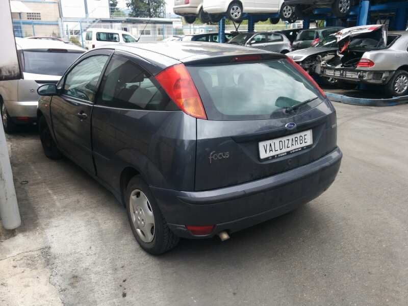 ford focus berlina (cak) del año 2003