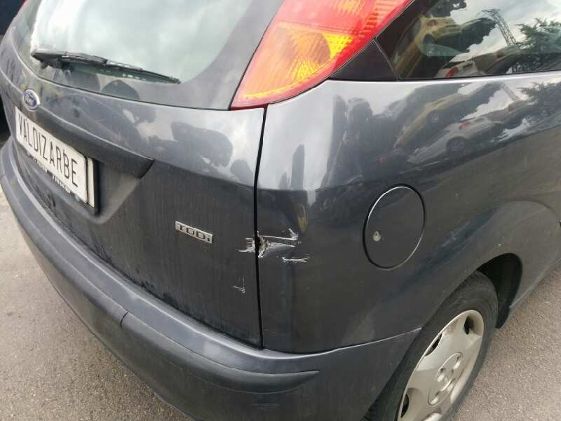 ford focus berlina (cak) del año 2003