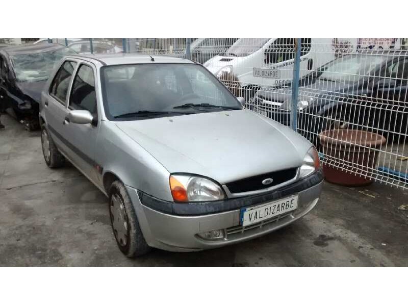 ford fiesta berlina (dx) del año 2002