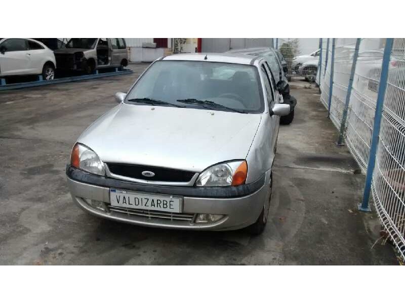 ford fiesta berlina (dx) del año 2002