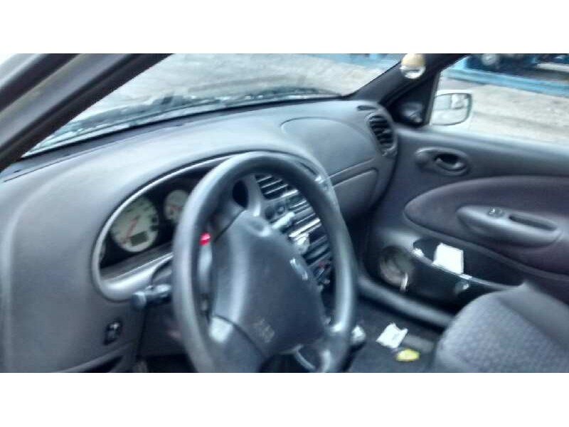 ford fiesta berlina (dx) del año 2002