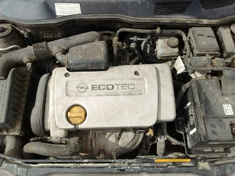 opel astra g berlina del año 2000