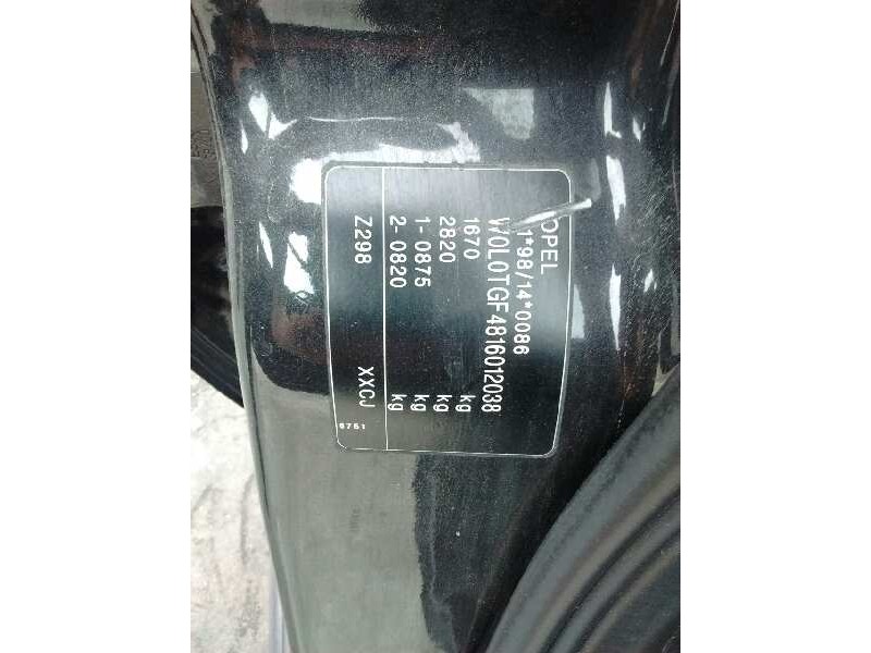 opel astra g berlina del año 2000