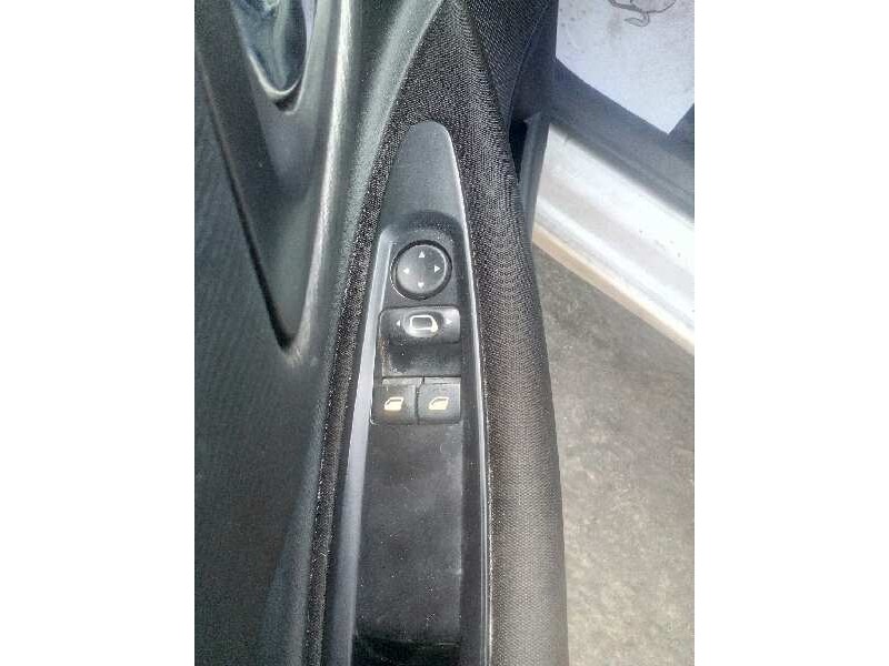 citroën c4 berlina del año 2005