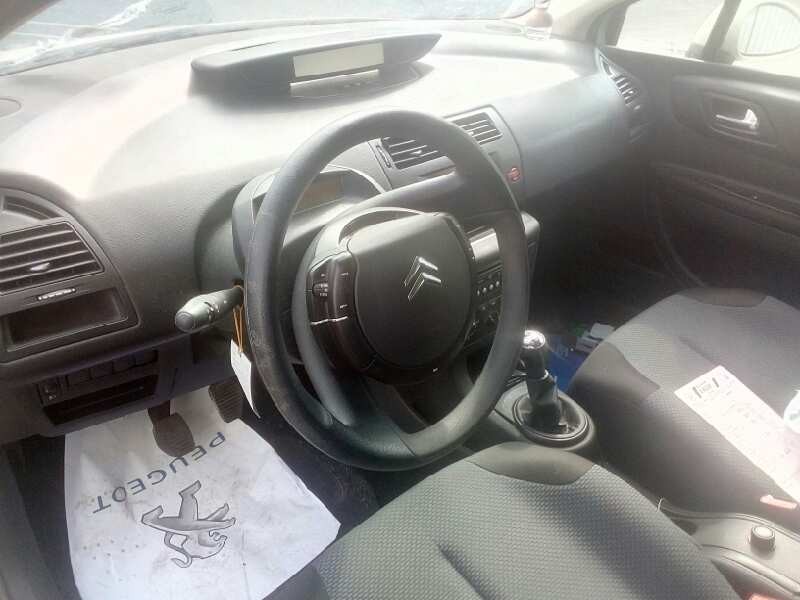 citroën c4 berlina del año 2005