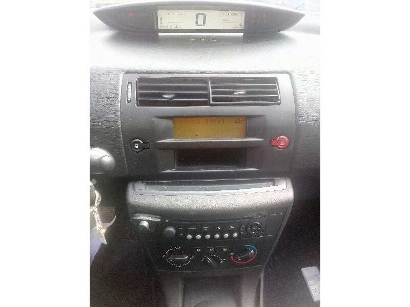 citroën c4 berlina del año 2005