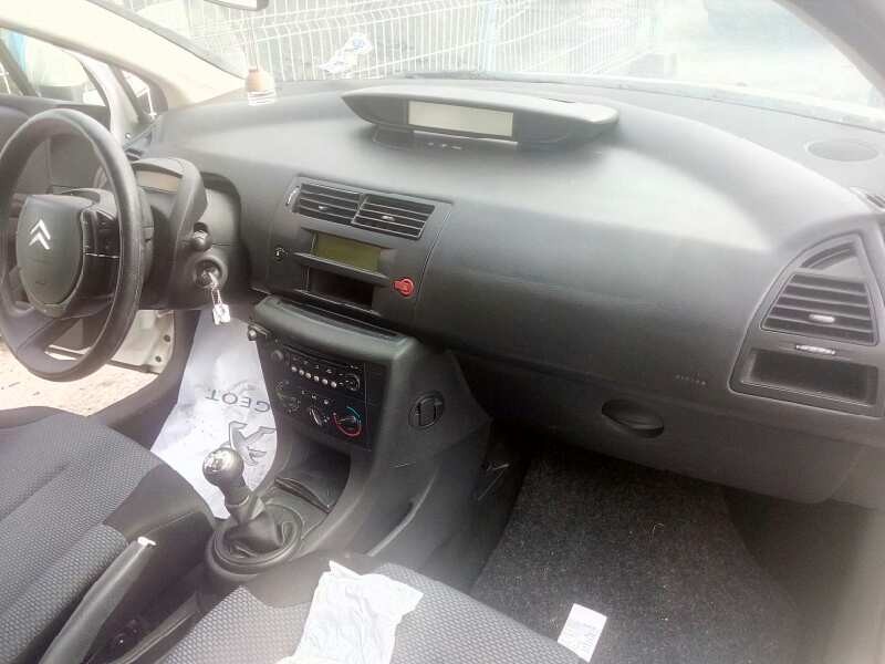 citroën c4 berlina del año 2005