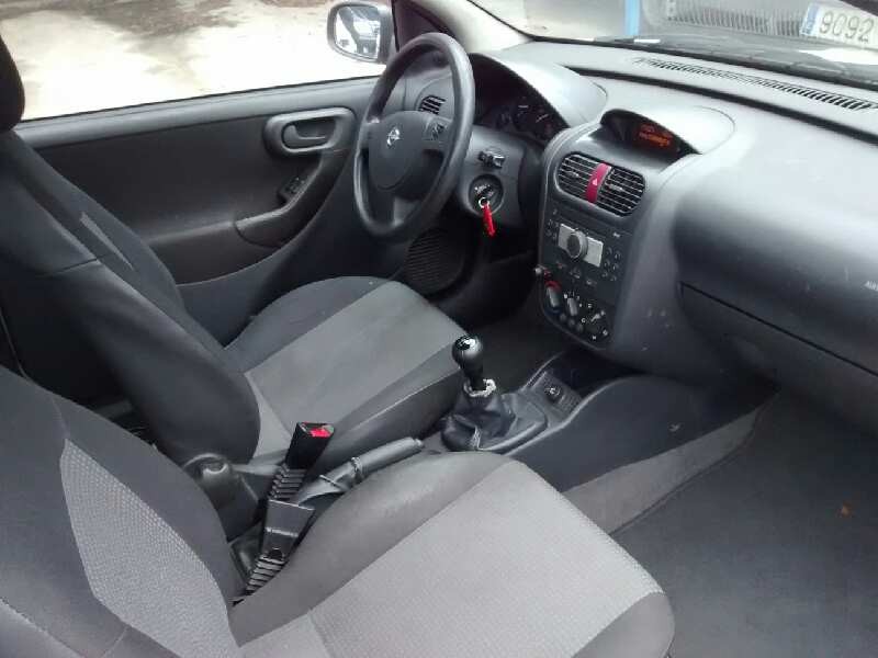 opel corsa c del año 2005