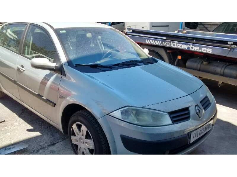 renault megane ii classic berlina del año 2004