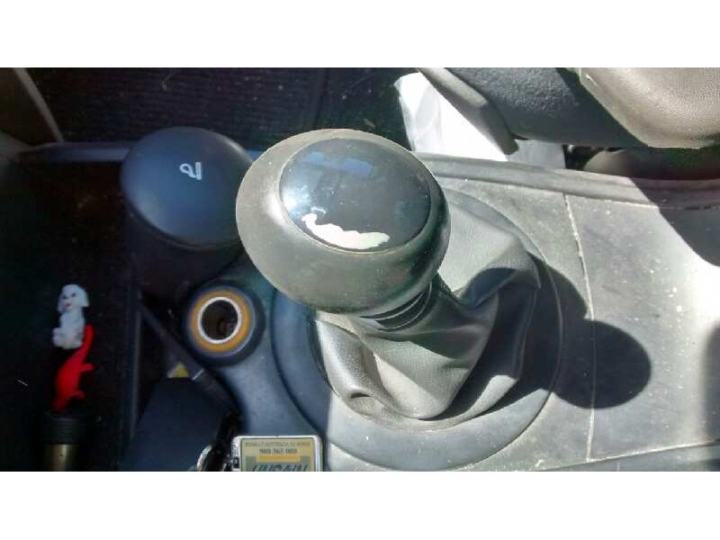 renault megane ii classic berlina del año 2004