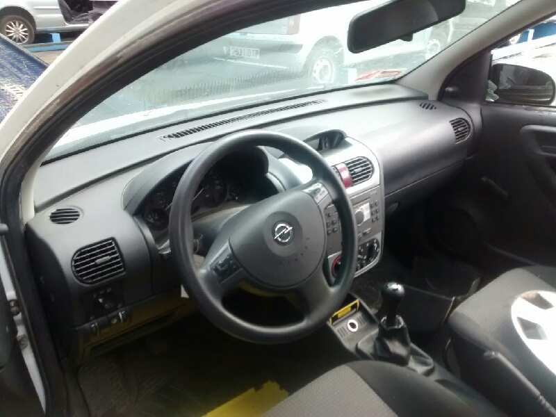 opel corsa c del año 2006