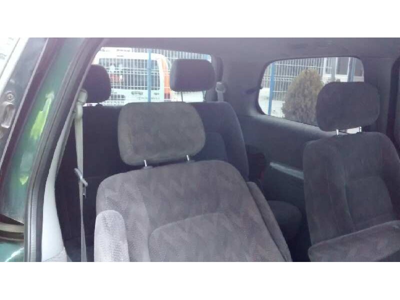 kia carnival ii del año 2003