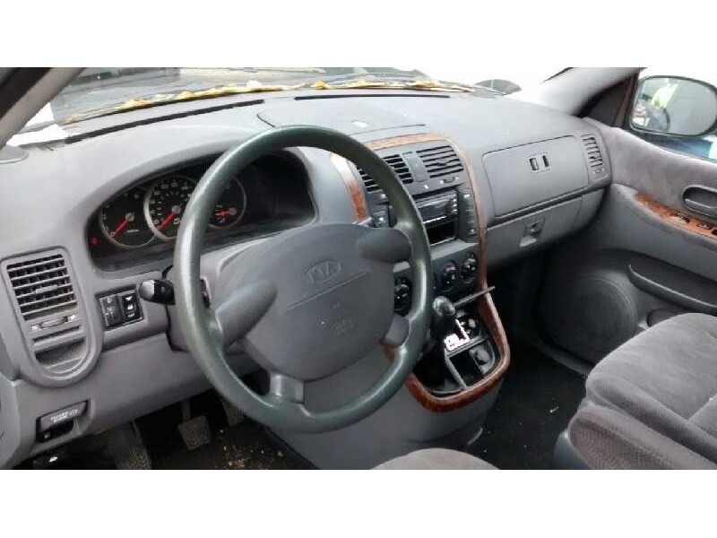 kia carnival ii del año 2003