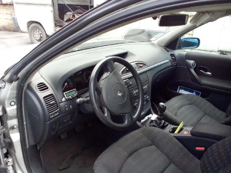 renault laguna ii (bg0) del año 2006