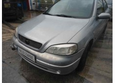 opel astra g berlina del año 2001
