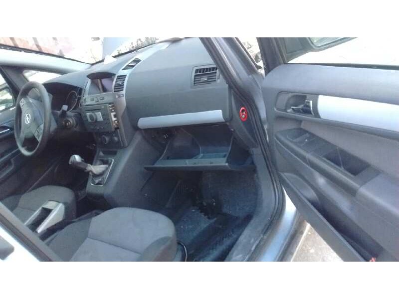 opel zafira b del año 2006