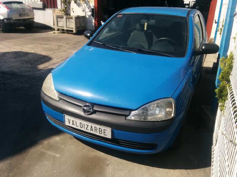 opel corsa c del año 2001