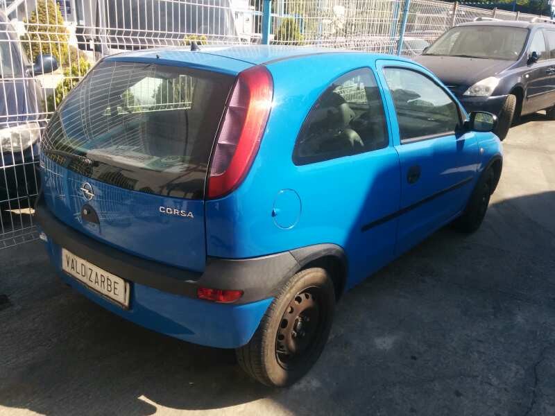 opel corsa c del año 2001