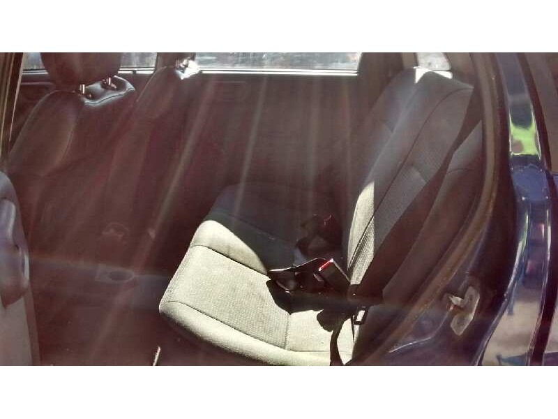 opel corsa c del año 2002