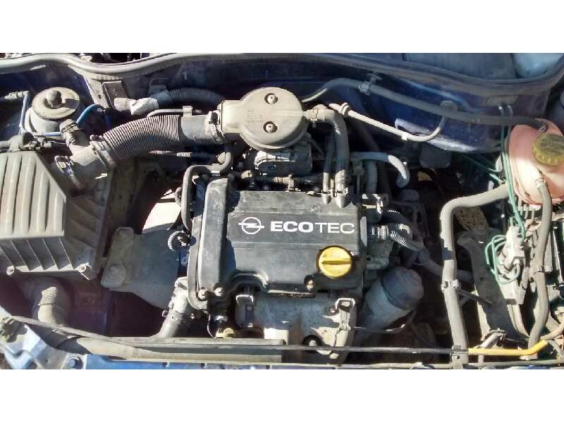 opel corsa c del año 2002