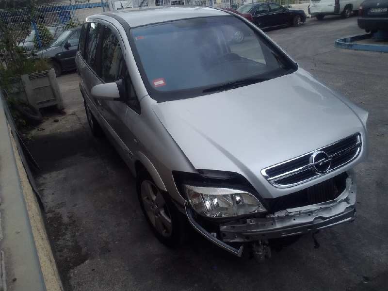 opel zafira a del año 2005