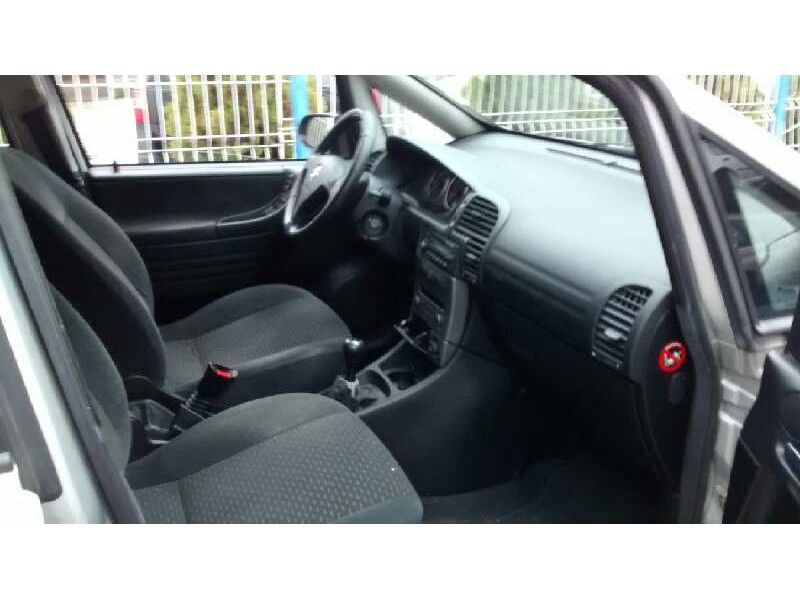 opel zafira a del año 2004