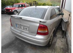 opel astra g berlina del año 2001 2