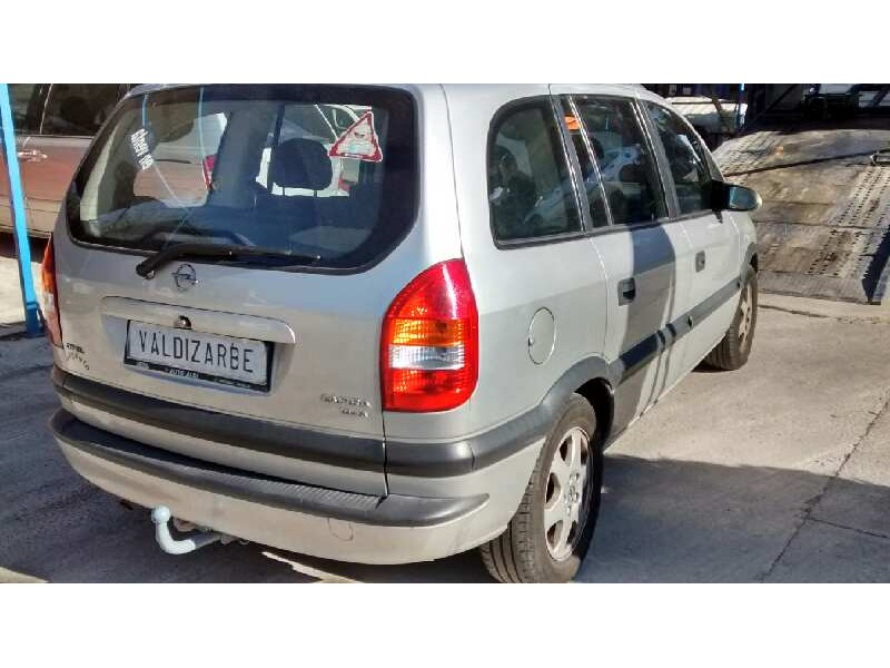opel zafira a del año 2001
