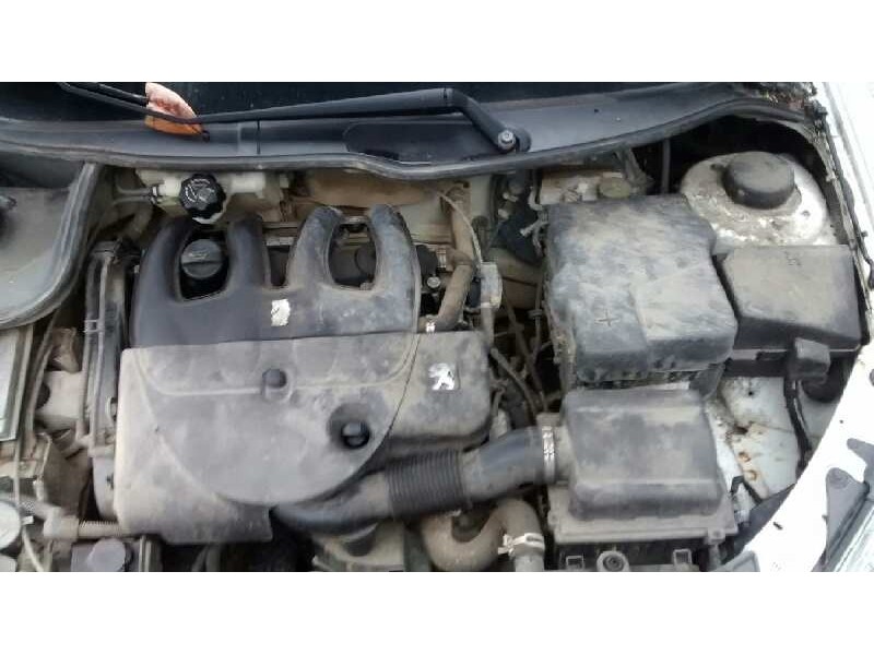 peugeot 206 berlina del año 2003