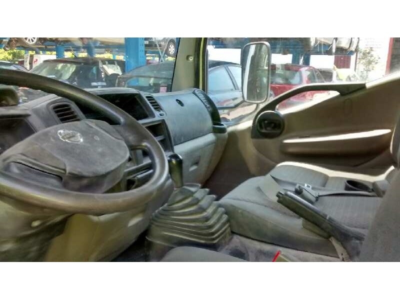 nissan cabstar del año 2010