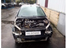 peugeot 206 berlina del año 2001