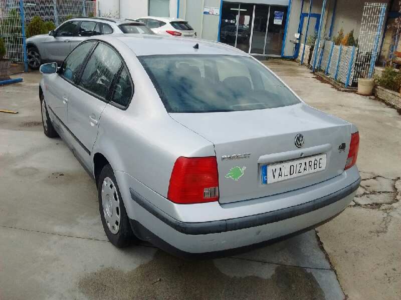 volkswagen passat berlina (3b2) del año 1997