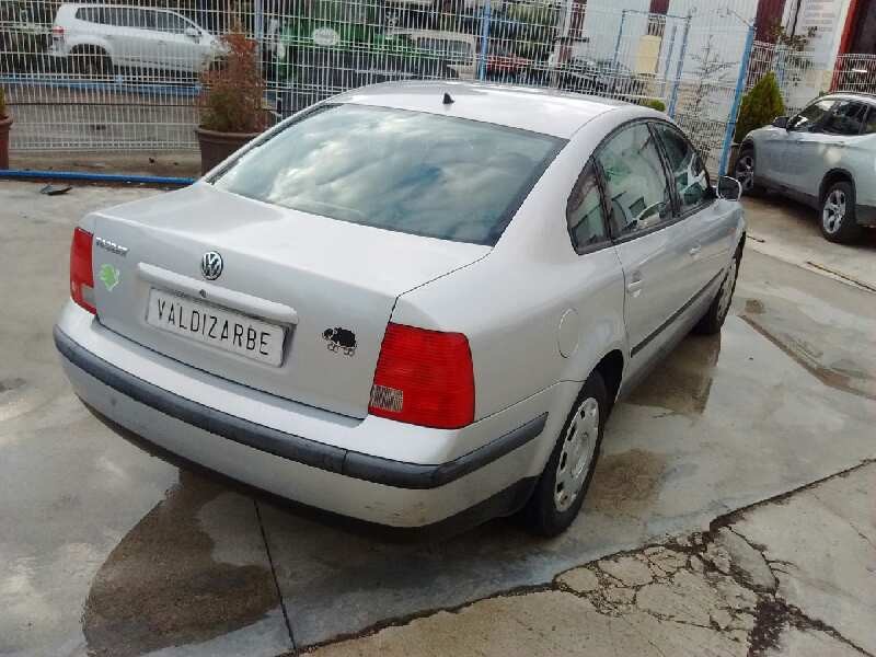 volkswagen passat berlina (3b2) del año 1997