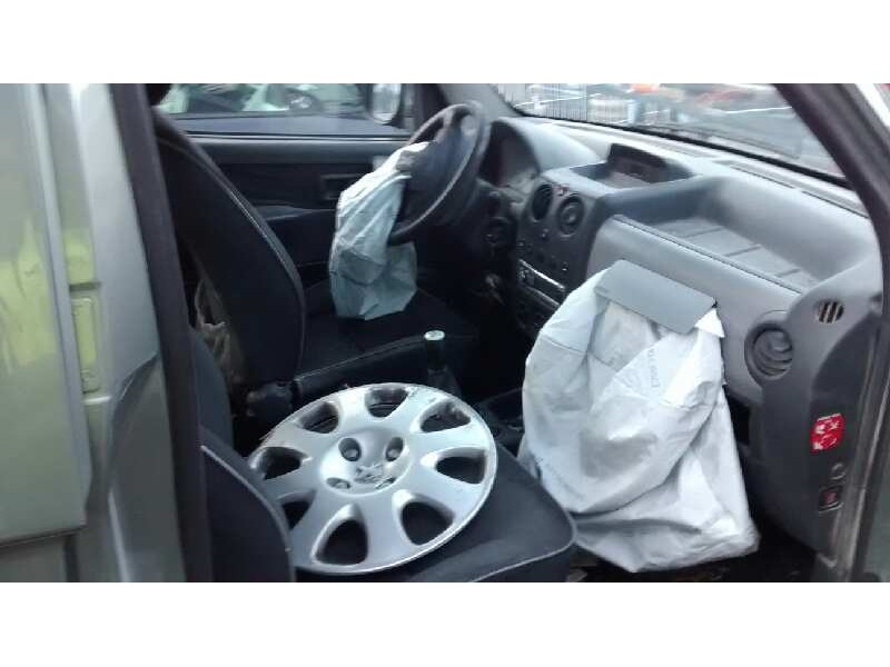 peugeot partner (s2) del año 2003